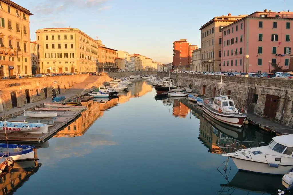 San Giovanni Small Harbour, marina in Portoferraio, Italy — photo 5