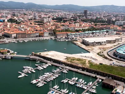 Yachting Club Magazzini, marina in Portoferraio, Italy — photo 2