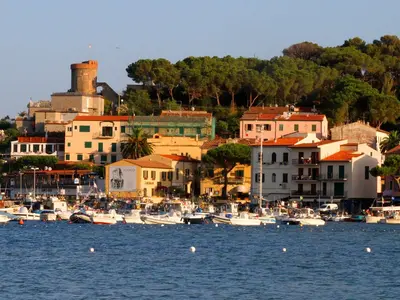 Marina di Campo Harbour in Marina di Campo, Italy — photo 5