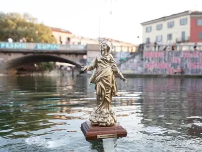 Darsena della Madonnina, marina in Viareggio, Italy — photo 4