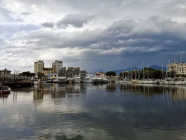 Darsena della Madonnina, marina in Viareggio, Italy — photo 3