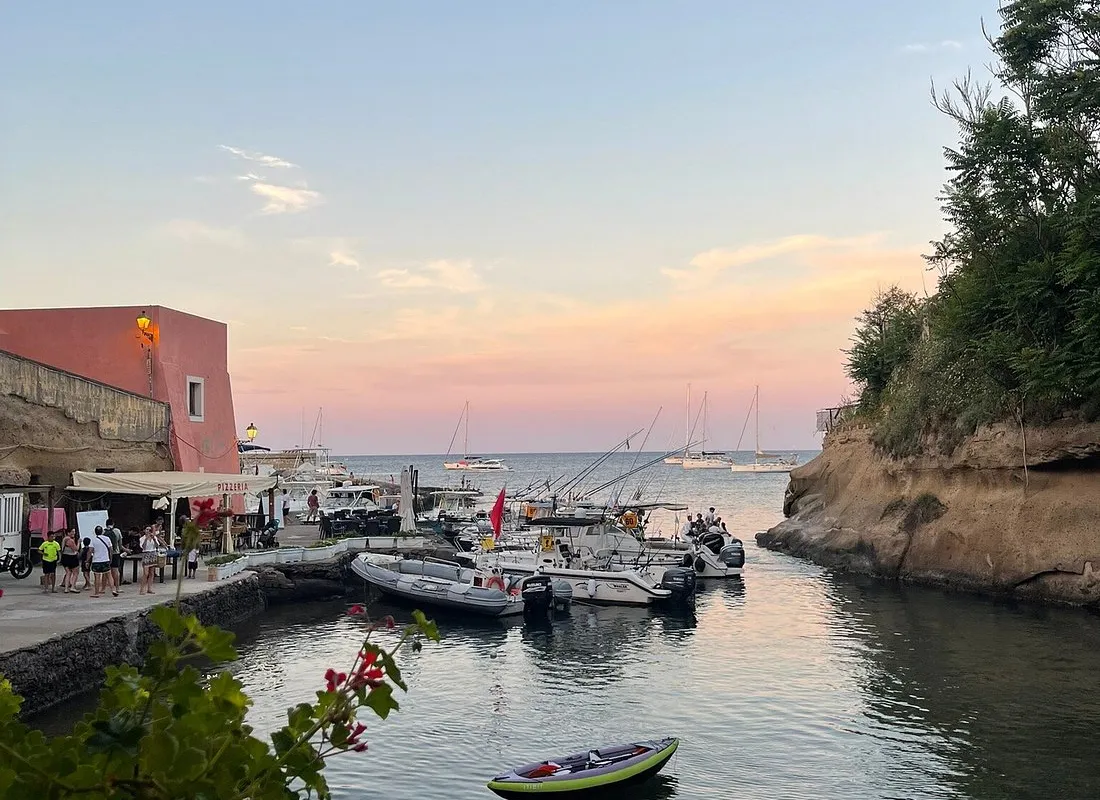 Ventotene Cala Rosano Harbour, marina in Ventotene, Italy — photo 7