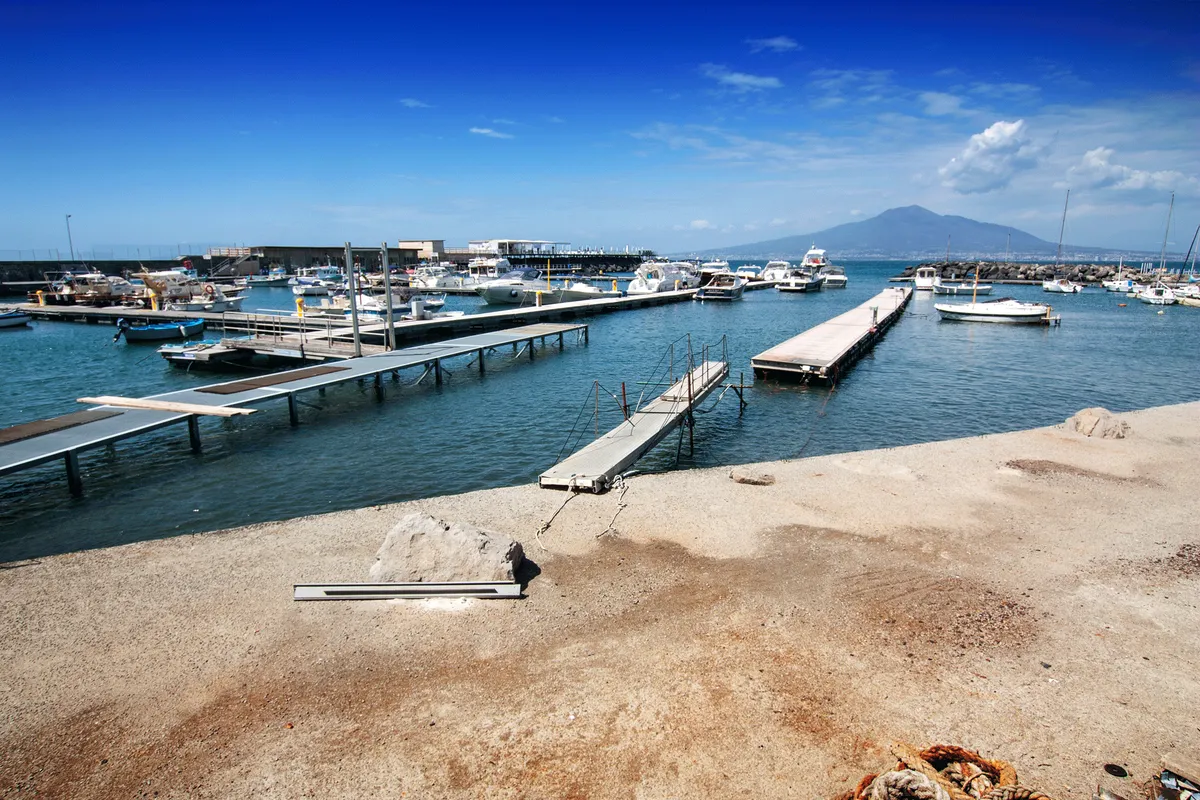 Marina di Equa Harbour in Vico Equense, Italy — photo 2