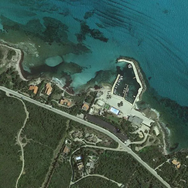 Ancora Yacht Club Small Harbour, marina in Isthintini/Stintino, Italy — photo 6