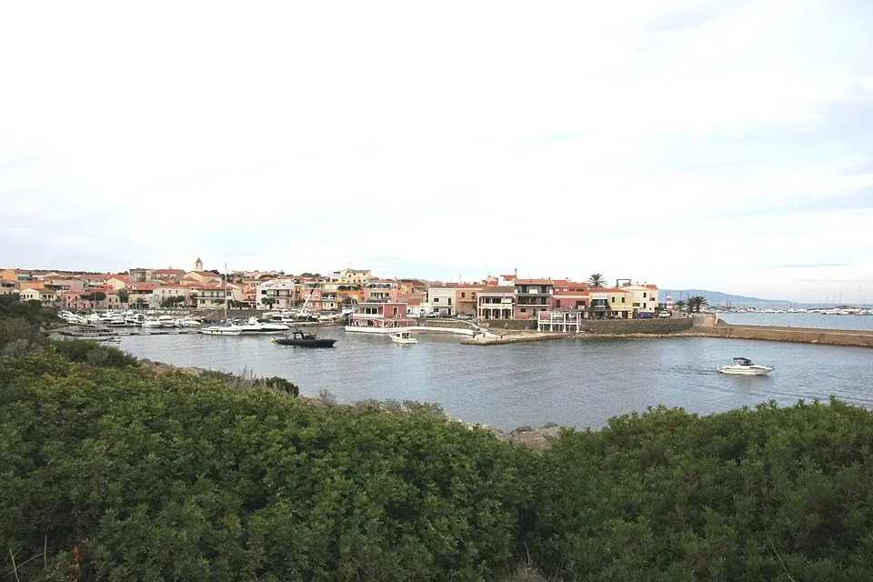 Stintino Marina in Isthintini/Stintino, Italy — photo 6