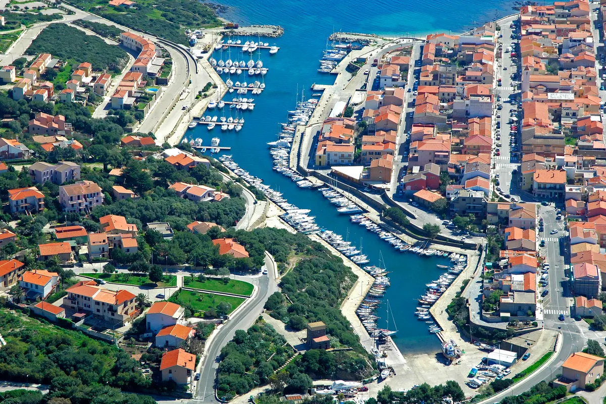 Stintino Porto Mannu Harbour, marina in Isthintini/Stintino, Italy — photo 2