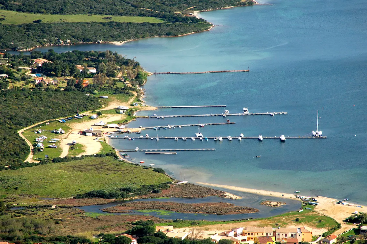 Porto Pozzo Small Harbour, marina in Lungòni/Santa Teresa Gallura, Italy — photo 4