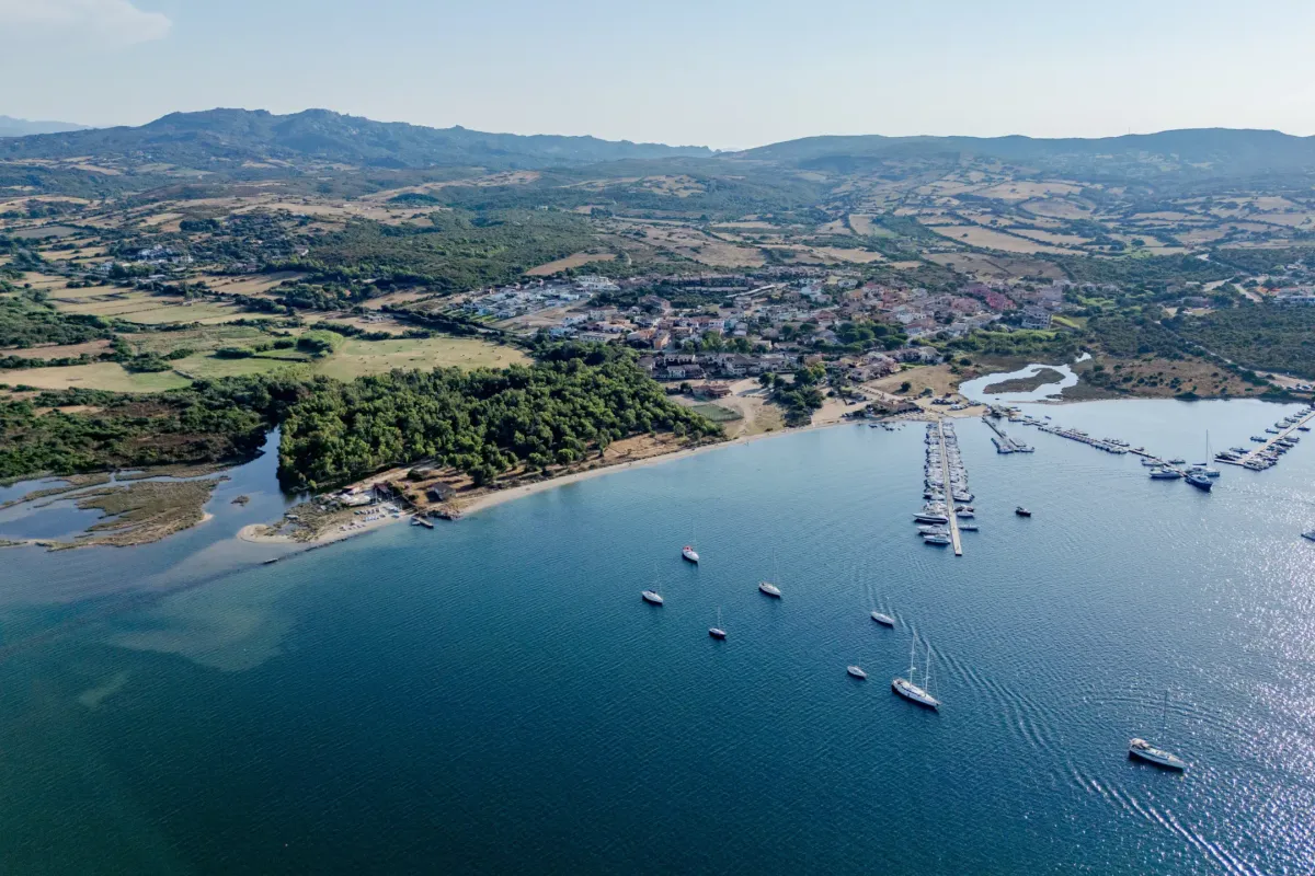 Porto Pozzo Small Harbour, marina in Lungòni/Santa Teresa Gallura, Italy — photo 3