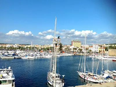 Alghero Town Quay, marina in Alghero, Italy — photo 4