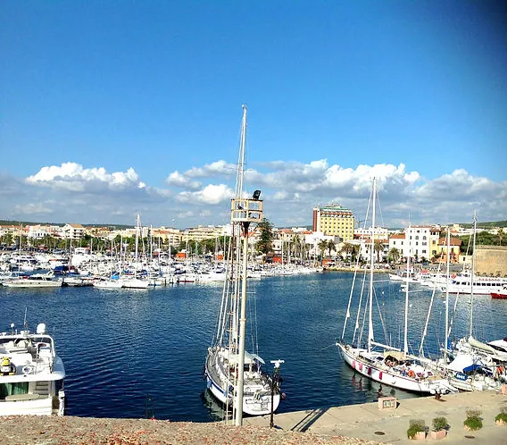 Alghero Town Quay, marina in Alghero, Italy — photo 4