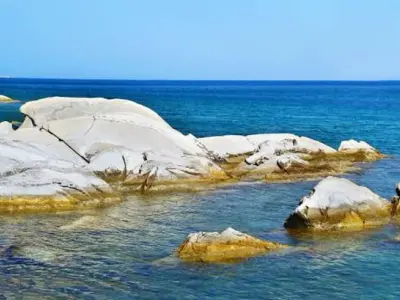 Karavos Marina