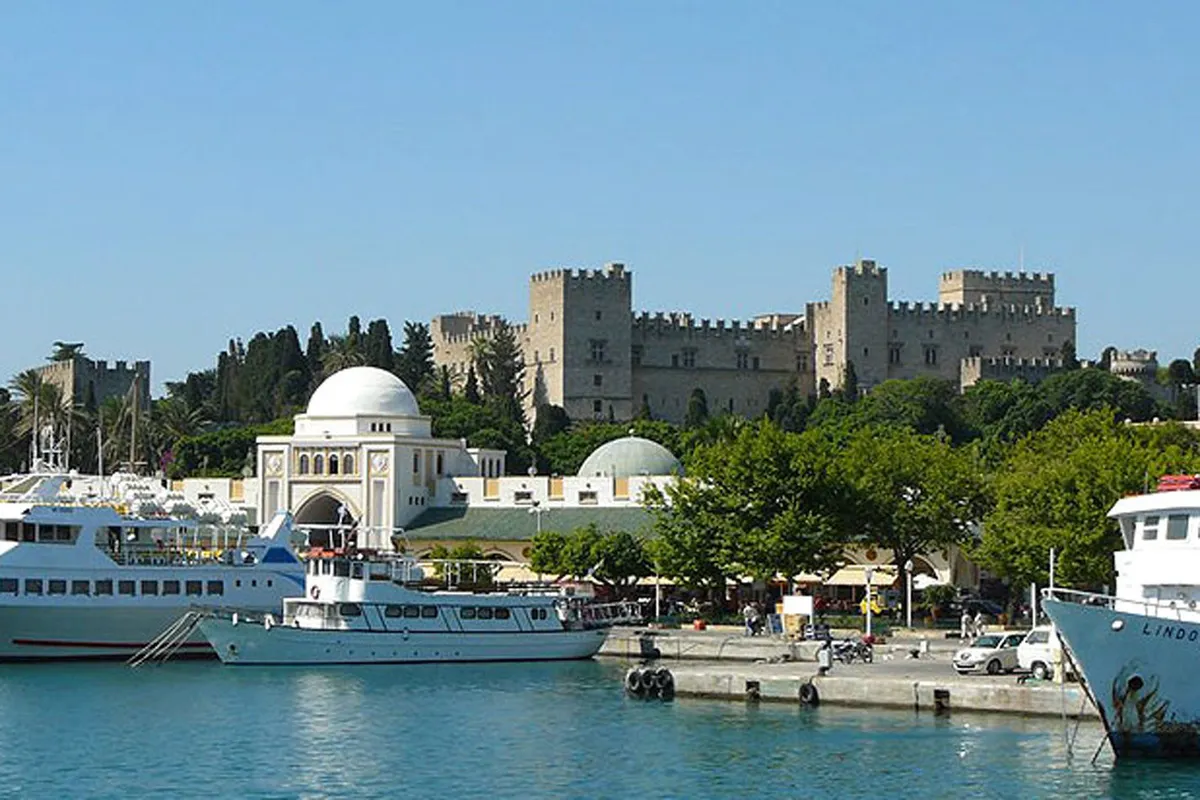 Rhodes, Mandraki Port, marina in Municipal Unit of Rhodes, Greece — photo 4