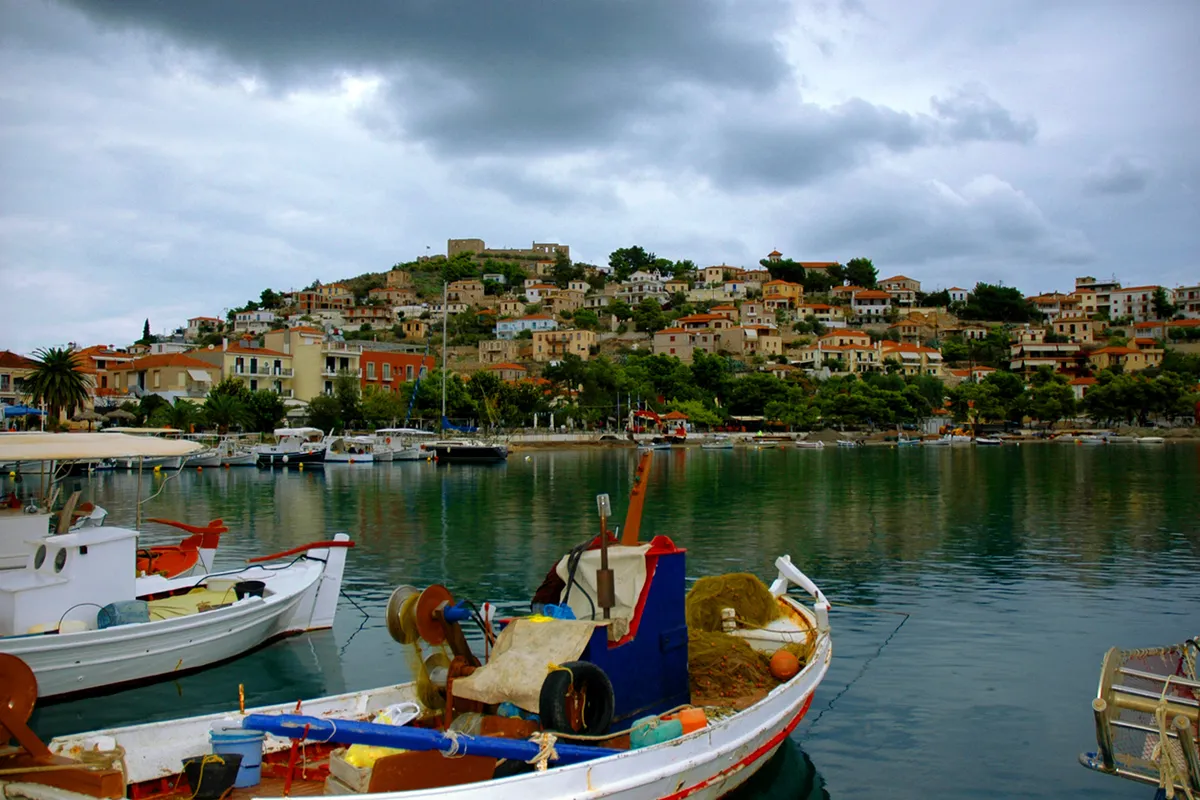 Port Astros, marina in Paralio Astros, Greece — photo 3