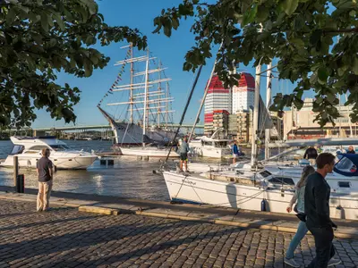 Lilla Bommen guest harbour, marina in Gothenburg, Sweden — photo 4