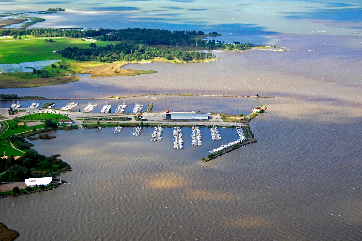 Ekuddenhamn Skutan, marina in Mariestad, Sweden — photo 2