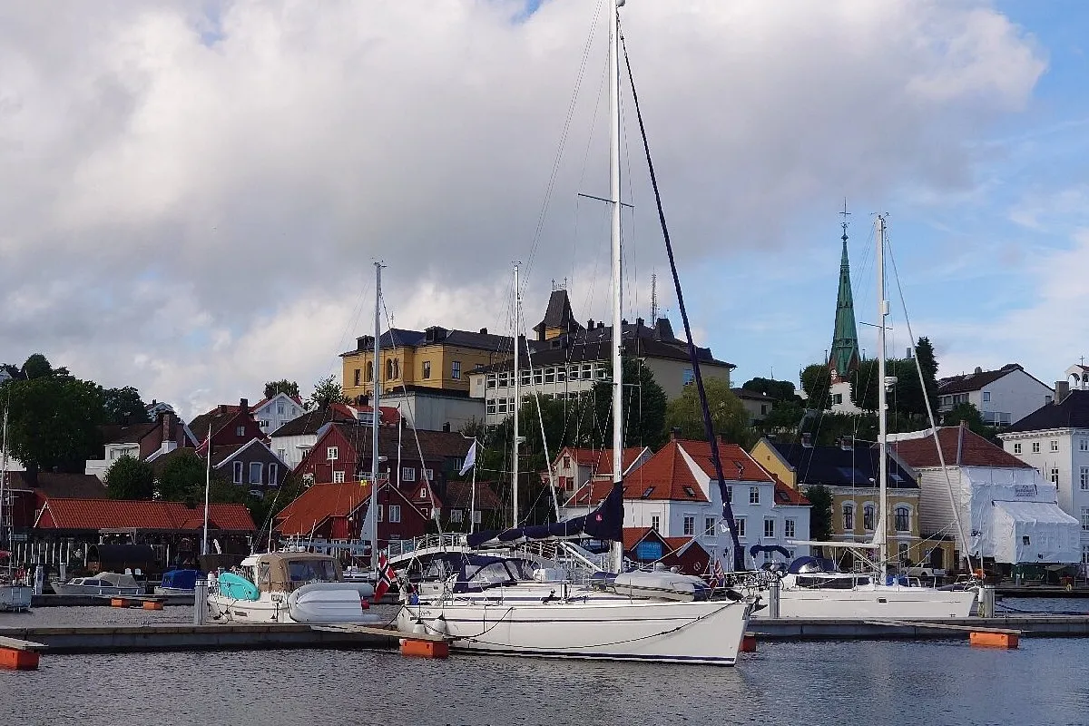 Arendal gjestehavn, marina in Arendal, Norway — photo 7