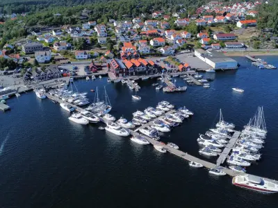 Skjærhalden gjestehavn, marina in Skjærhalden, Norway — photo 4