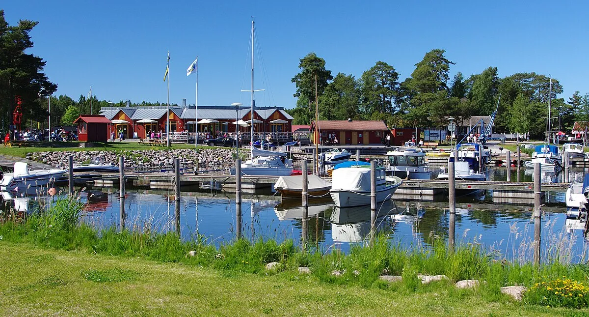 Spikens Gästhamn, marina in Spiken, Sweden — photo 5