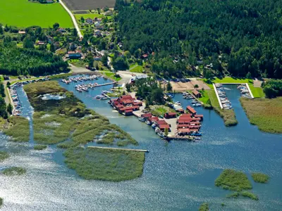 Spikens Gästhamn, marina in Spiken, Sweden — photo 4