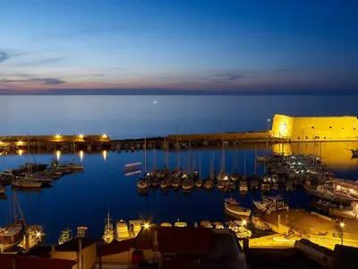 Venetian Harbour, marina in Heraklion Municipal Unit, Greece — photo 3
