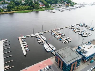 Schwimmsteg Stadthafen