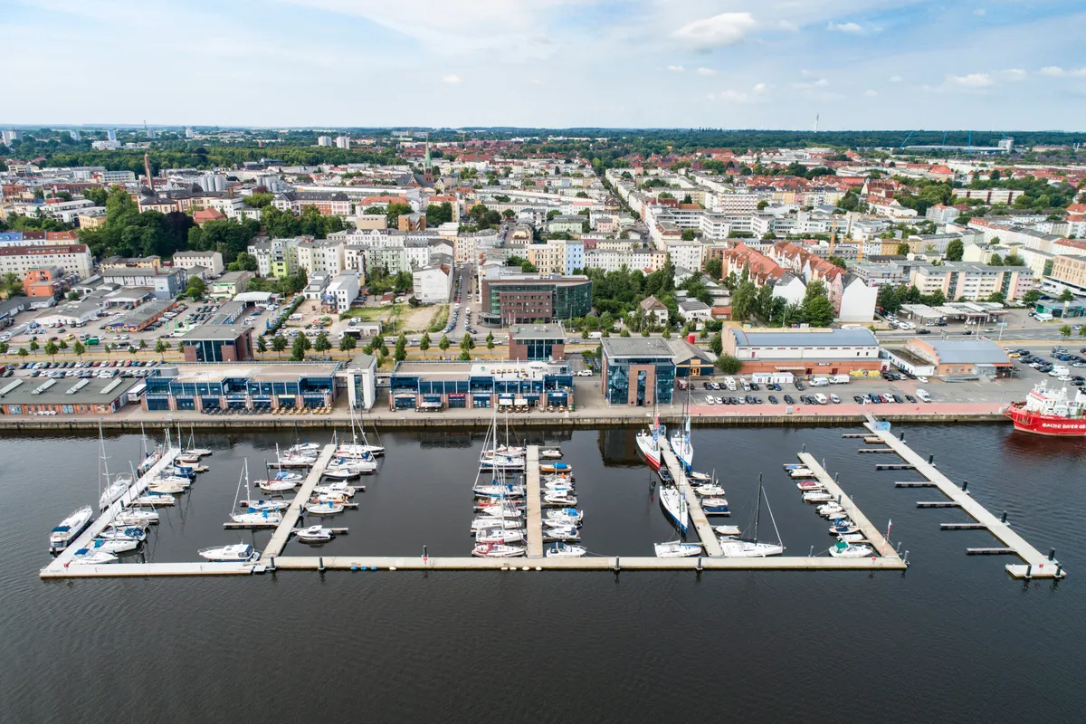 Schwimmsteg Stadthafen, marina in Rostock, Germany — photo 2
