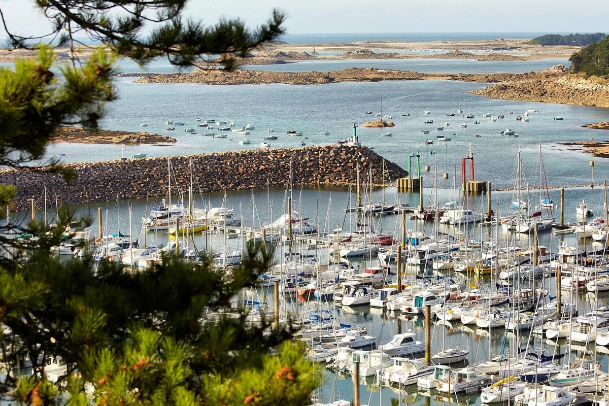 Port de plaisance, marina in Trébeurden, France