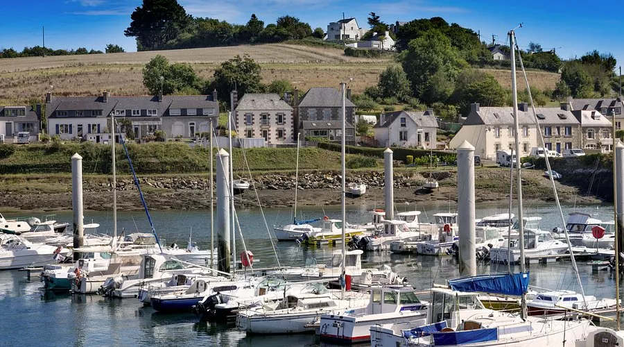 Port de plaisance, marina in Trébeurden, France — photo 3