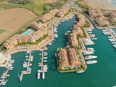 Puerto de Sotogrande, marina in San Roque, Spain — photo 2