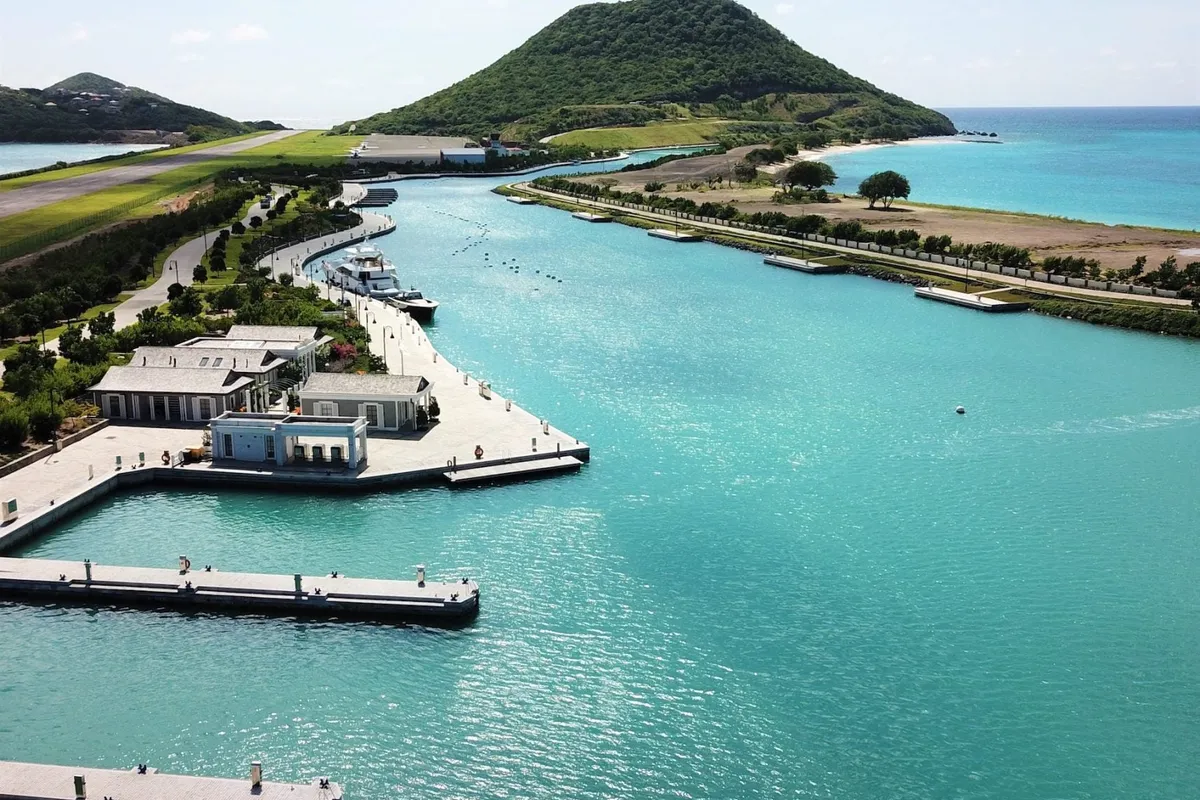 Beach Club (Glossy Bay Marina), marina in Charlestown, Saint Vincent and the Grenadines — photo 4