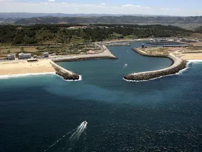 Porto de Pesca da Nazaré, marina in Nazaré, Portugal — photo 3