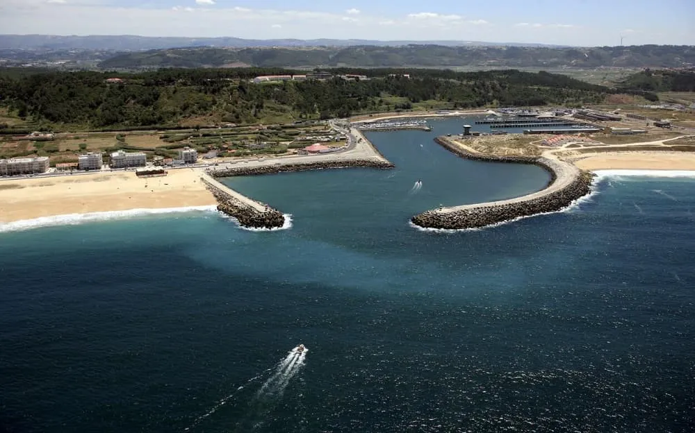 Porto de Pesca da Nazaré, marina in Nazaré, Portugal — photo 3