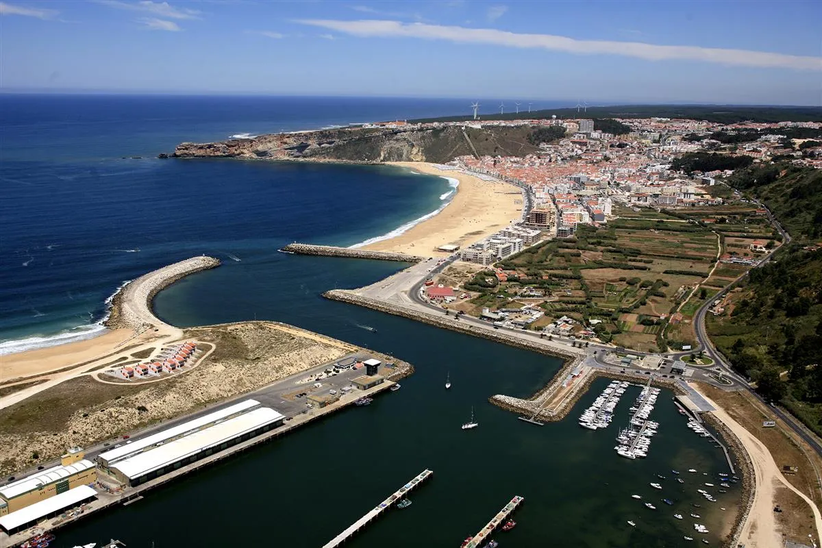 Porto de Pesca da Nazaré, marina in Nazaré, Portugal