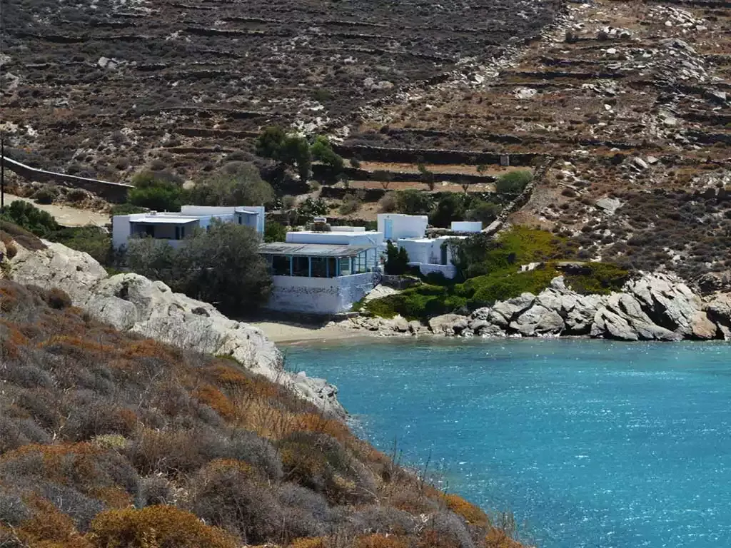 Valmas Bay in Chora, Greece — photo 2