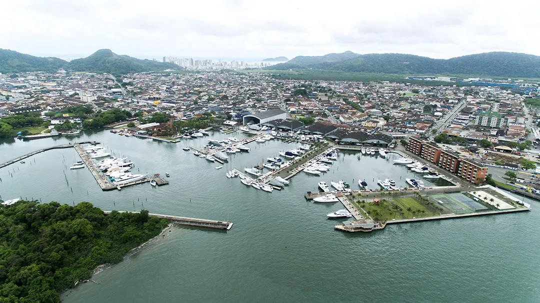 Iate Clube de Santos Marina in Guarujá, Brazil — photo 4