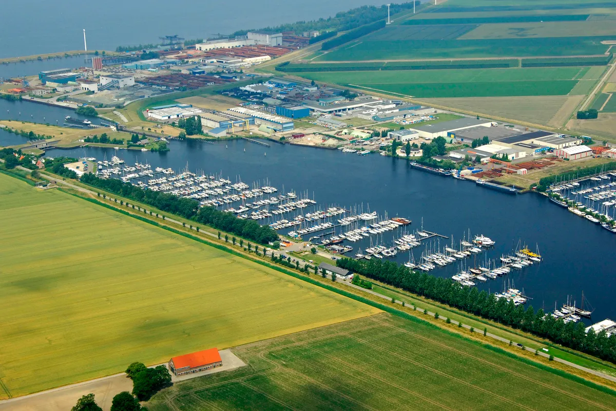 Jachthaven Waterkant, marina in Dinteloord, Netherlands — photo 7