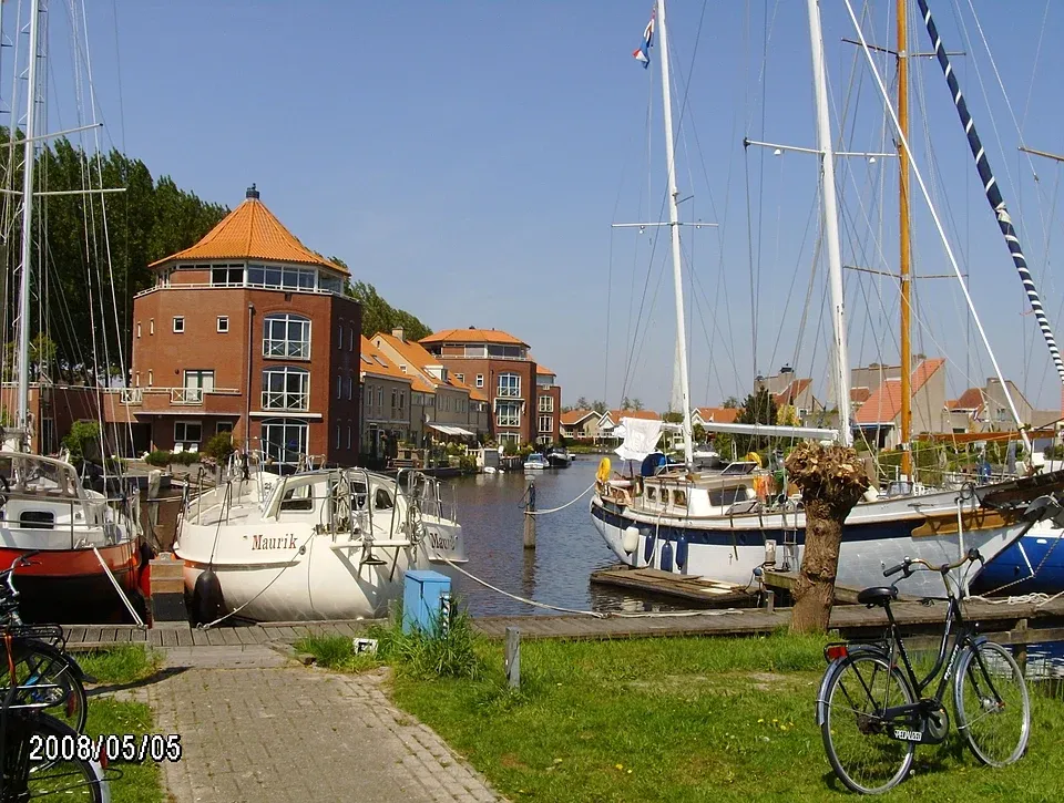 Jachthaven Waterkant, marina in Dinteloord, Netherlands — photo 6
