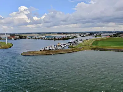 Jachthaven Waterkant, marina in Dinteloord, Netherlands — photo 2