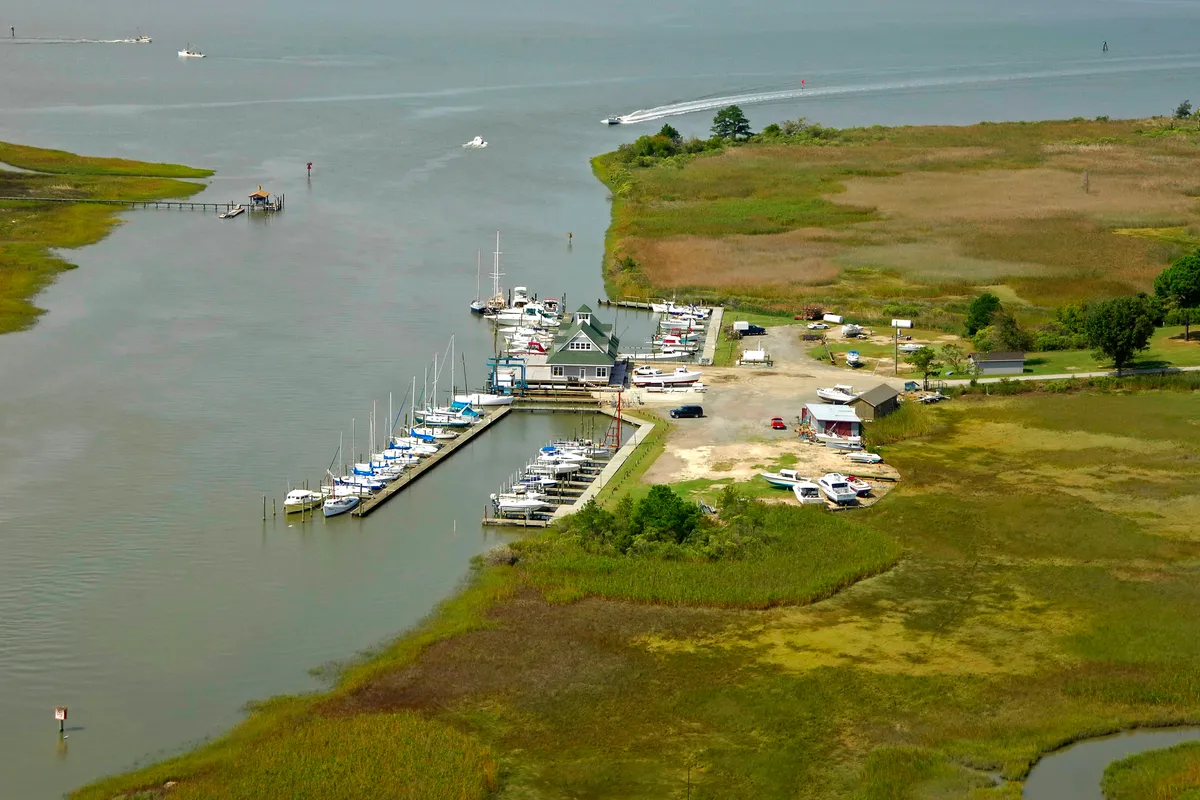Brown's Marina in Gloucester, United States — photo 4