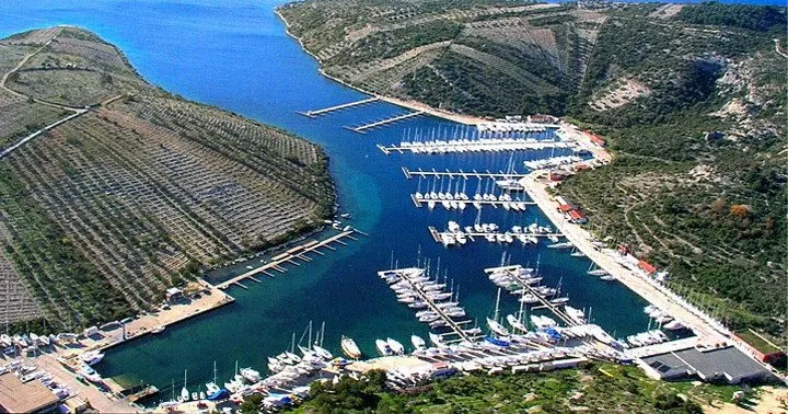 New harbour, marina in Primošten, Croatia — photo 5