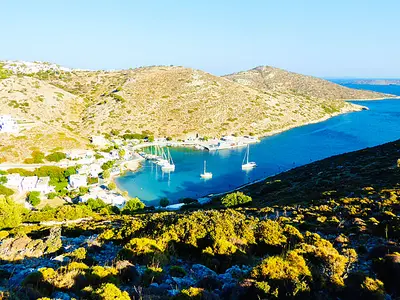 Saint George Bay, anchorage in Megalo Chorio, Greece — photo 3