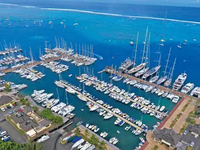 Marina Taïna in Punaʻauiʻa, France — photo 2