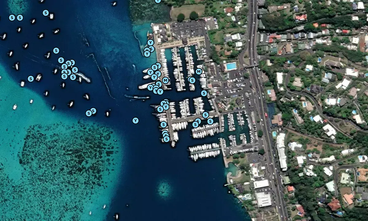 Marina Taïna in Punaʻauiʻa, France — photo 5