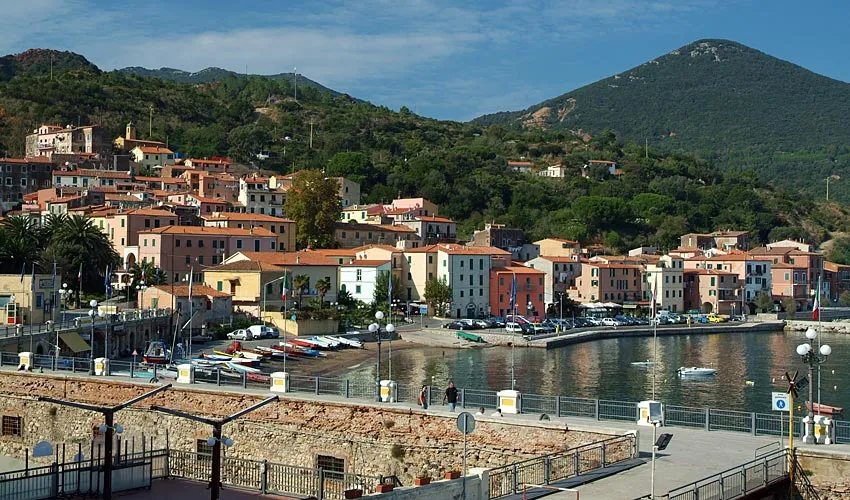 Marina di Bagnaia in Bagnaia, Italy