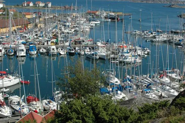 Rörö gästhamn, marina in Öckerö kommun, Sweden — photo 3