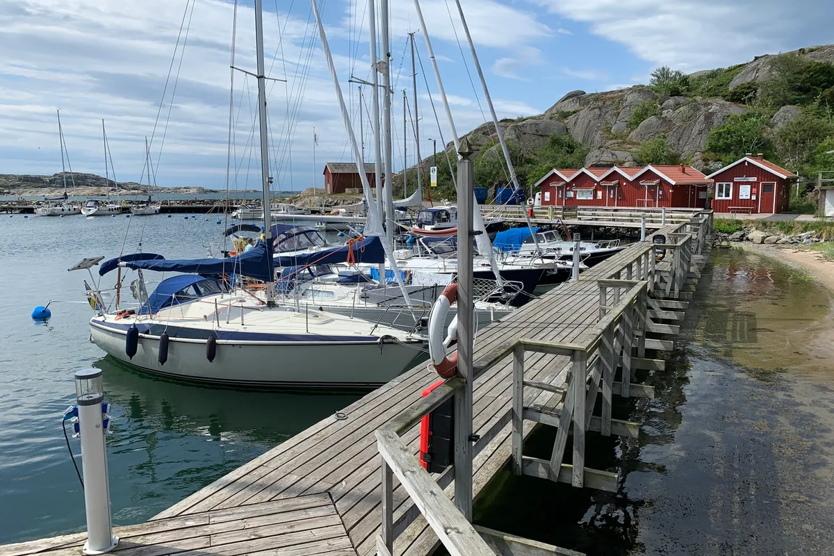 Rörö gästhamn, marina in Öckerö kommun, Sweden