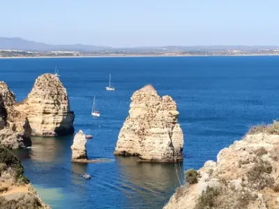 Edificio Infante D. Henrique Marina in Lagos, Portugal — photo 4