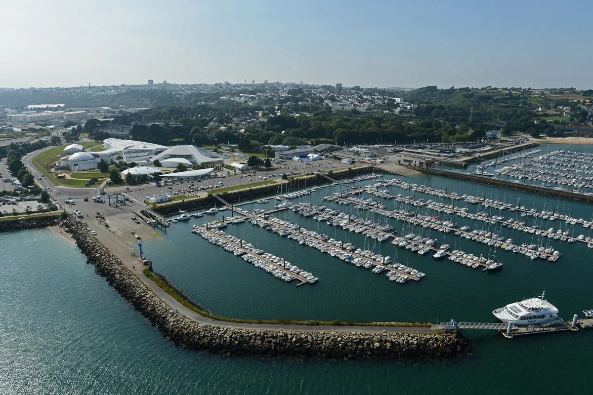 Marina du Moulin Blanc in Brest, France — photo 3
