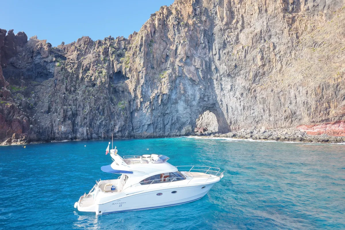 Luxury Charter Madeira - Private Yacht Rental Marina in Machico, Portugal — photo 5