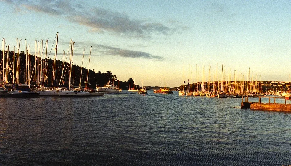 Hugh Coveney Pier Marina in County Cork, Ireland — photo 2